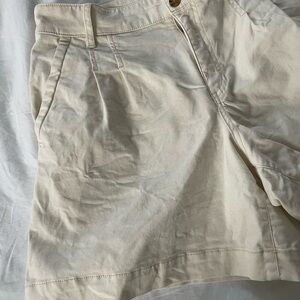 Beige Casual Pleated Short